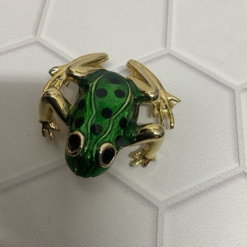 NWOB Vintage Gold Tone Green Enamel Tree Frog Brooch Estate Jewelry 1,5"